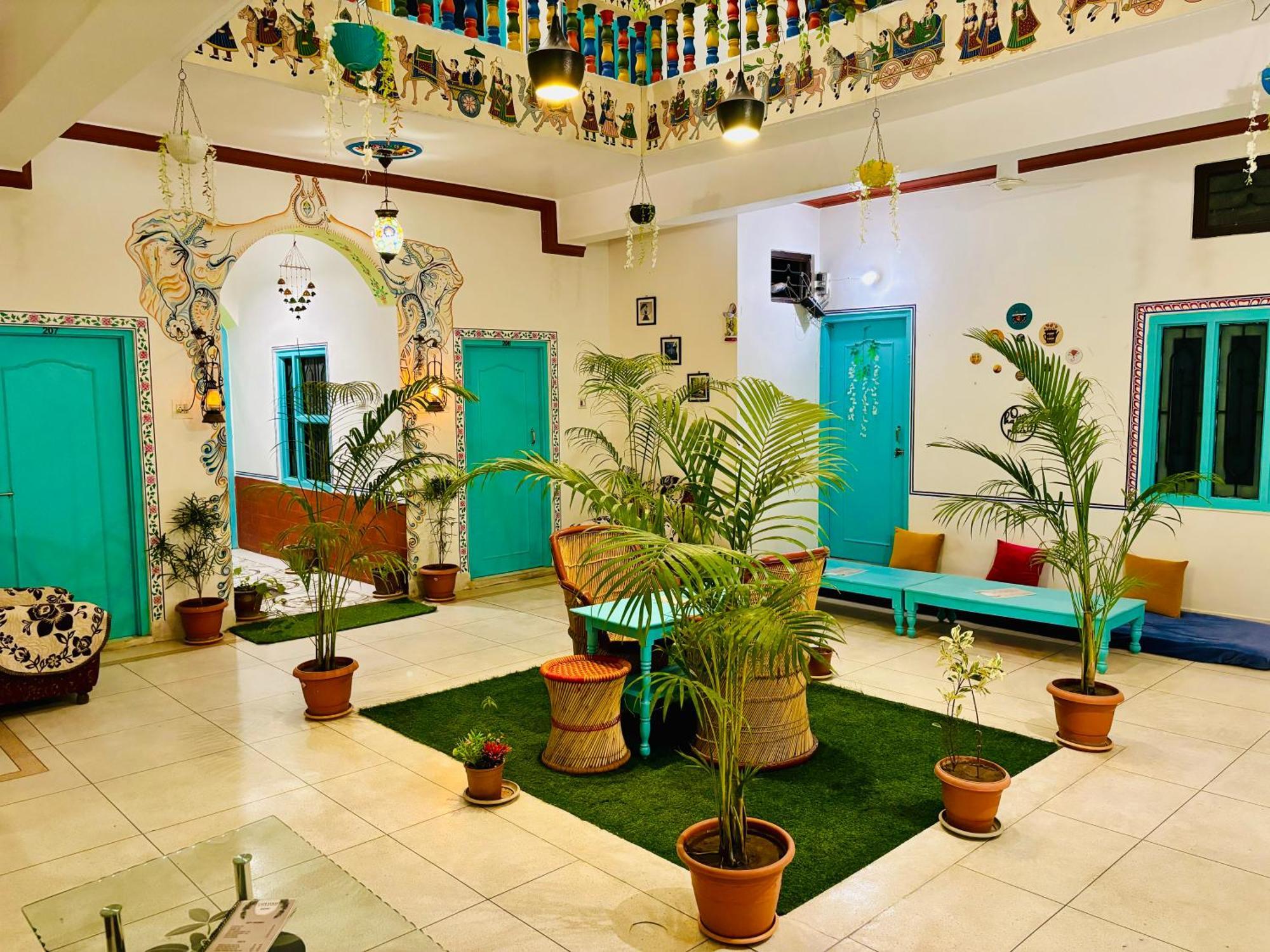 Hotel Tulsi Palace Пушкар Экстерьер фото